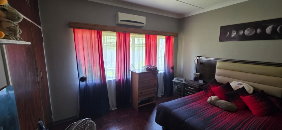 5 Bedroom Property for Sale in Songloed North West